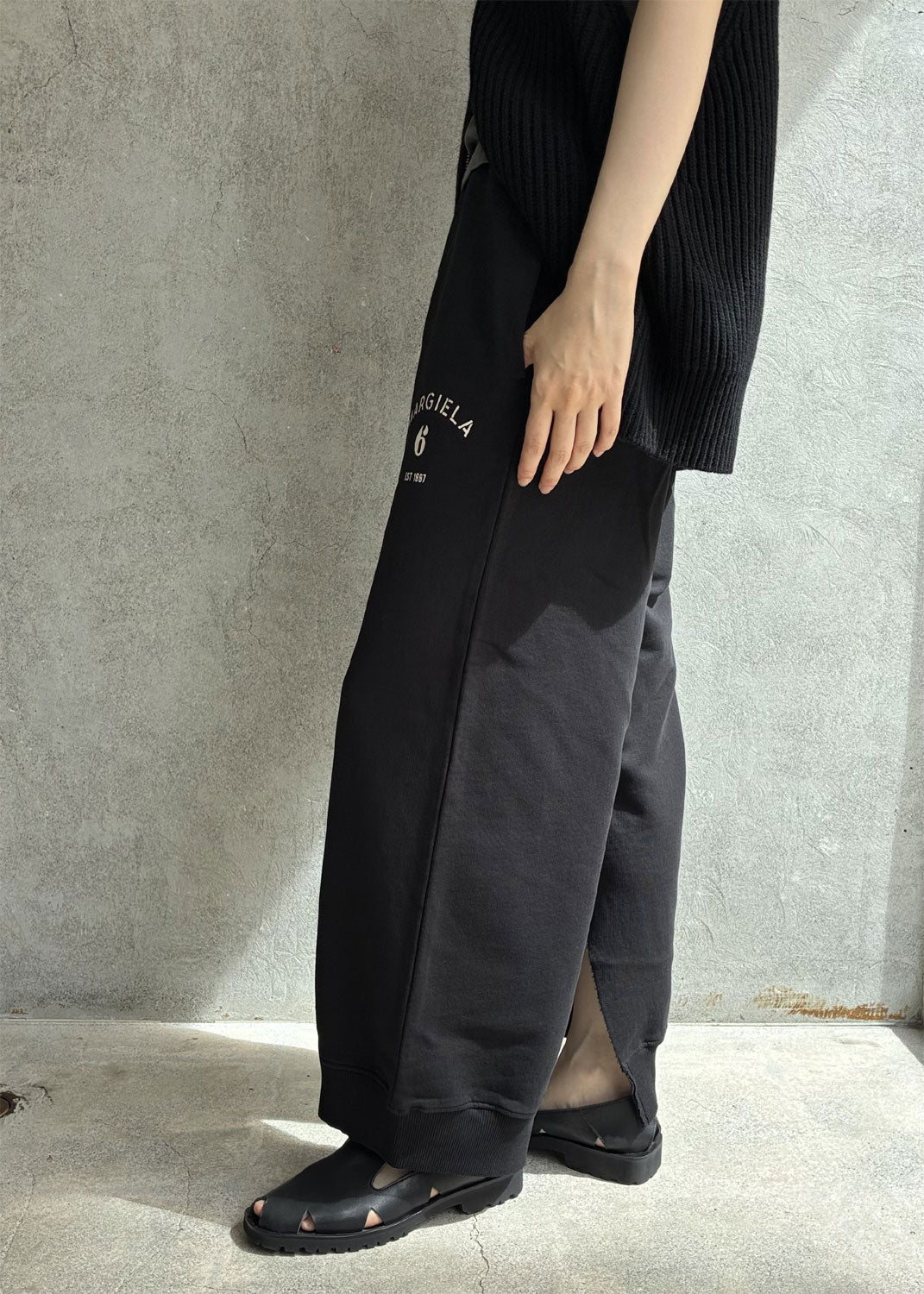 
                  
                    Sweat pants
                  
                