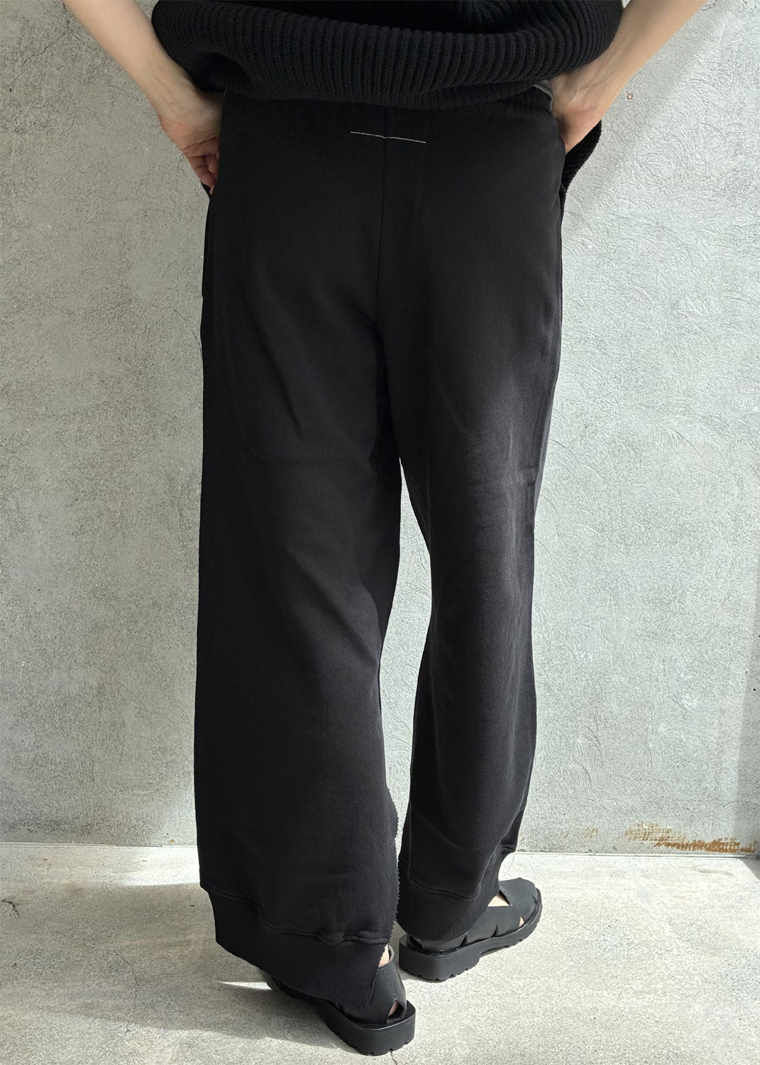 
                  
                    Sweat pants
                  
                