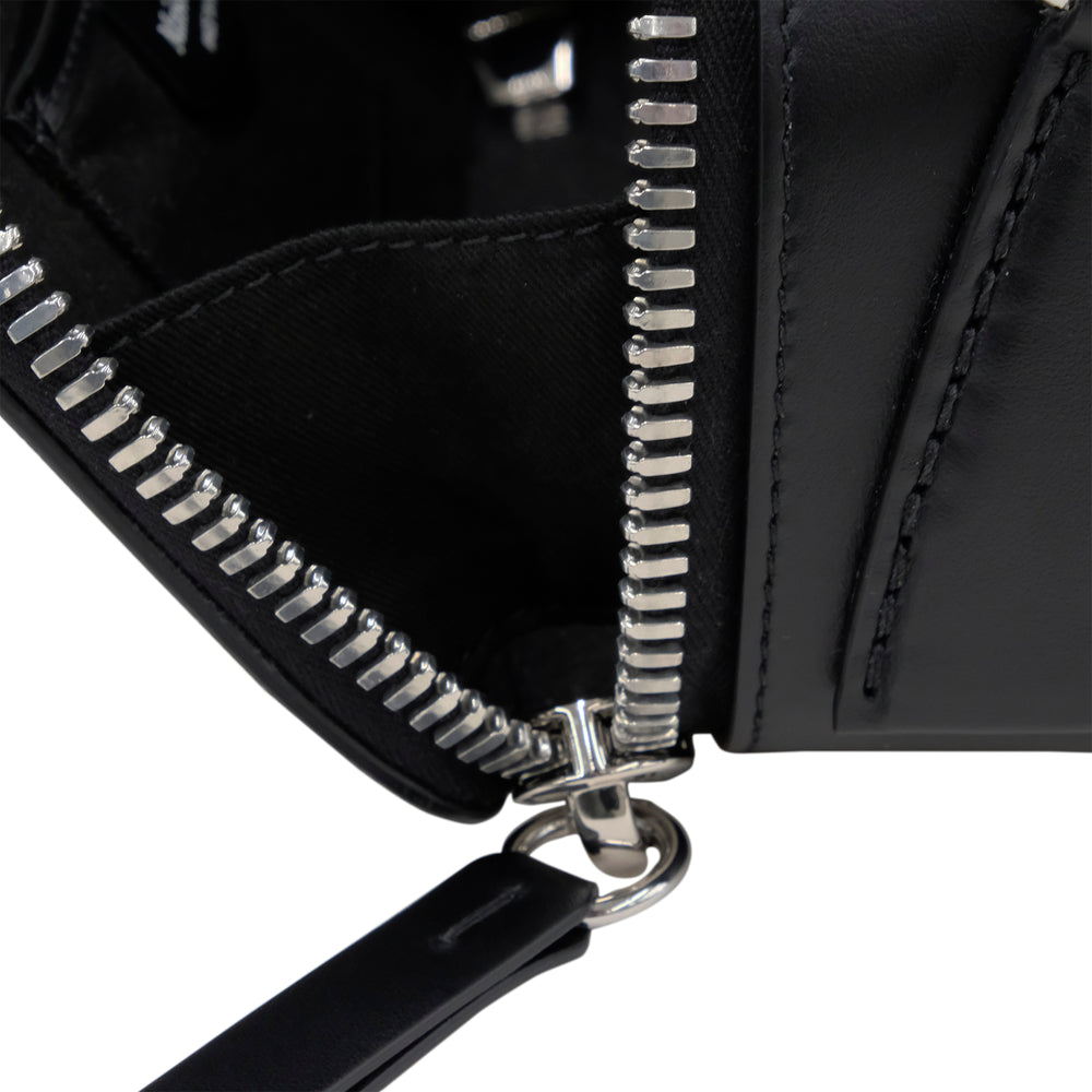 
                  
                    DOLL CAMERA BAG SMALL
                  
                