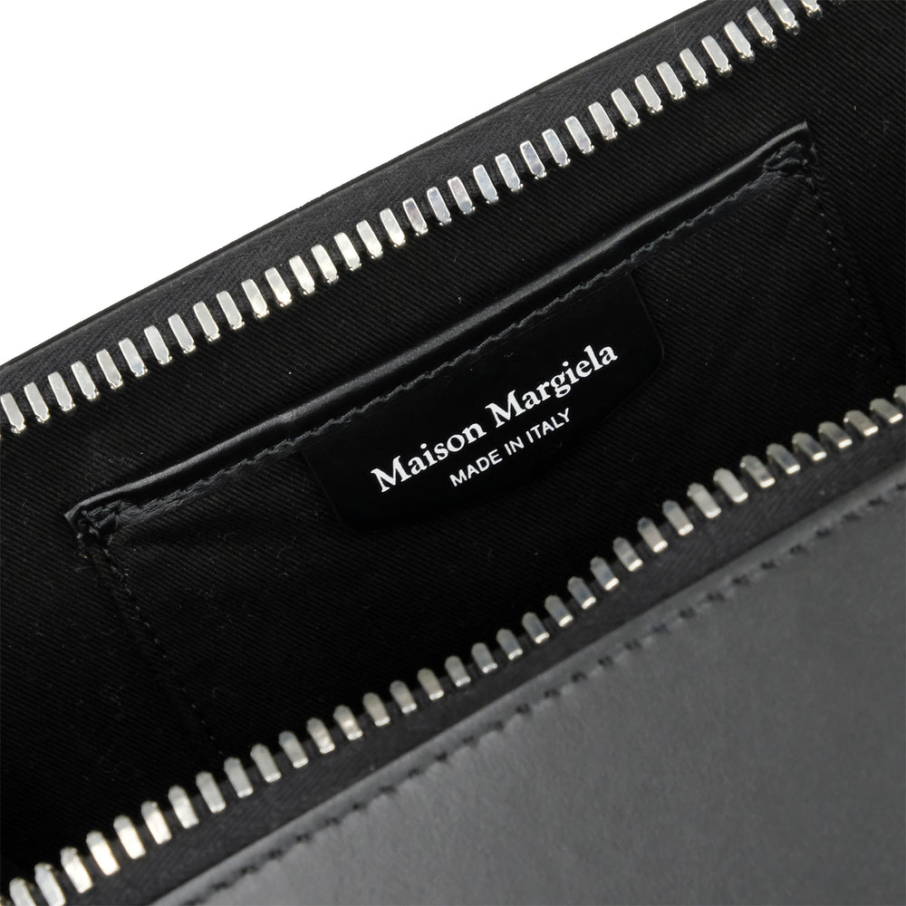 
                  
                    DOLL CAMERA BAG SMALL
                  
                