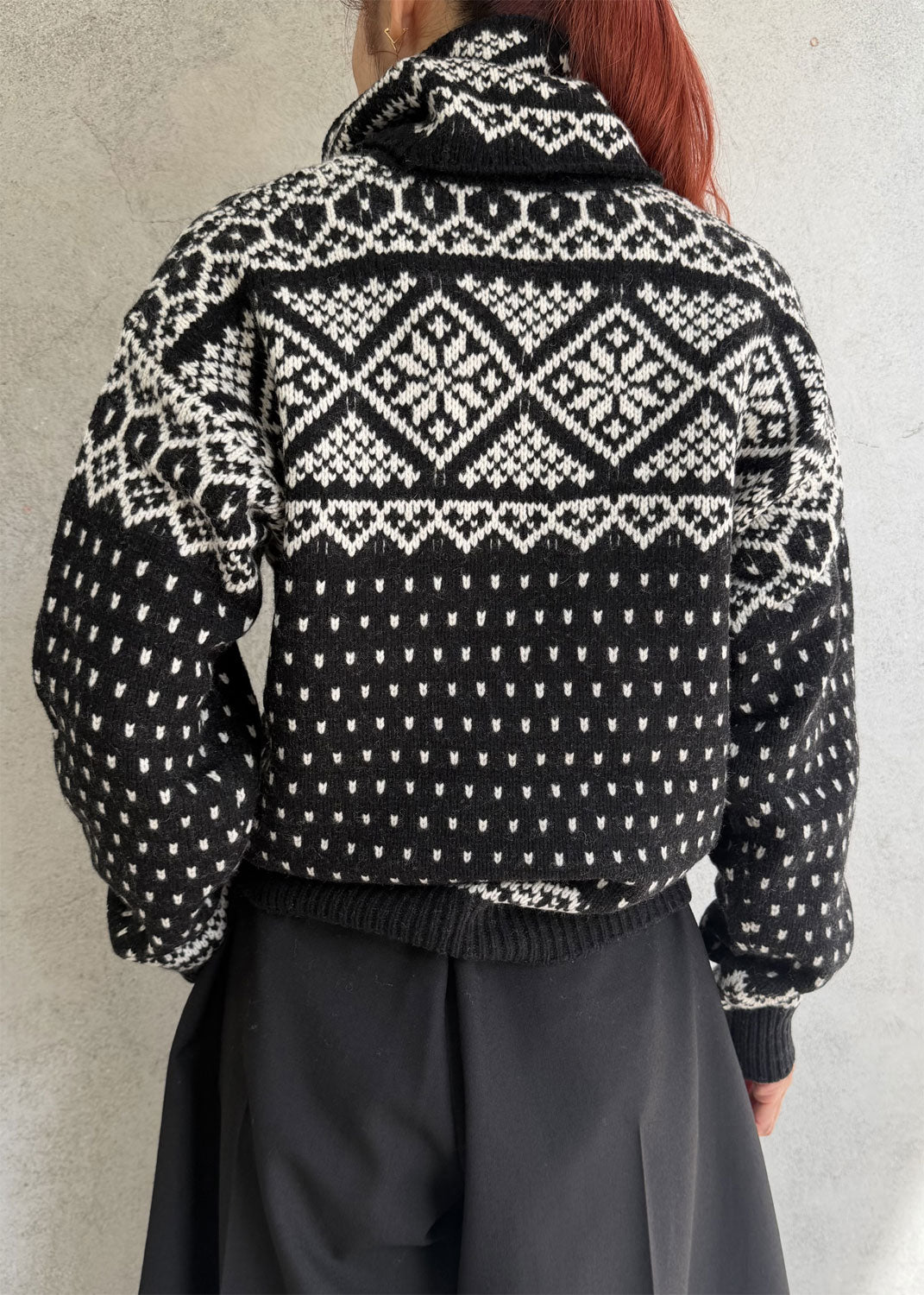
                  
                    NORDIC NECK WARMER
                  
                