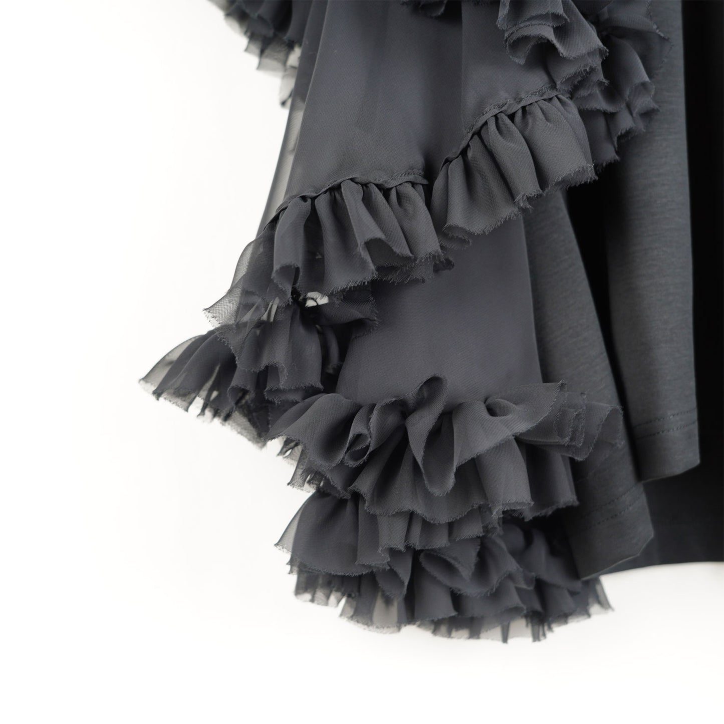 
                  
                    サイドシアーデザインカットソー-BLACK-
                  
                