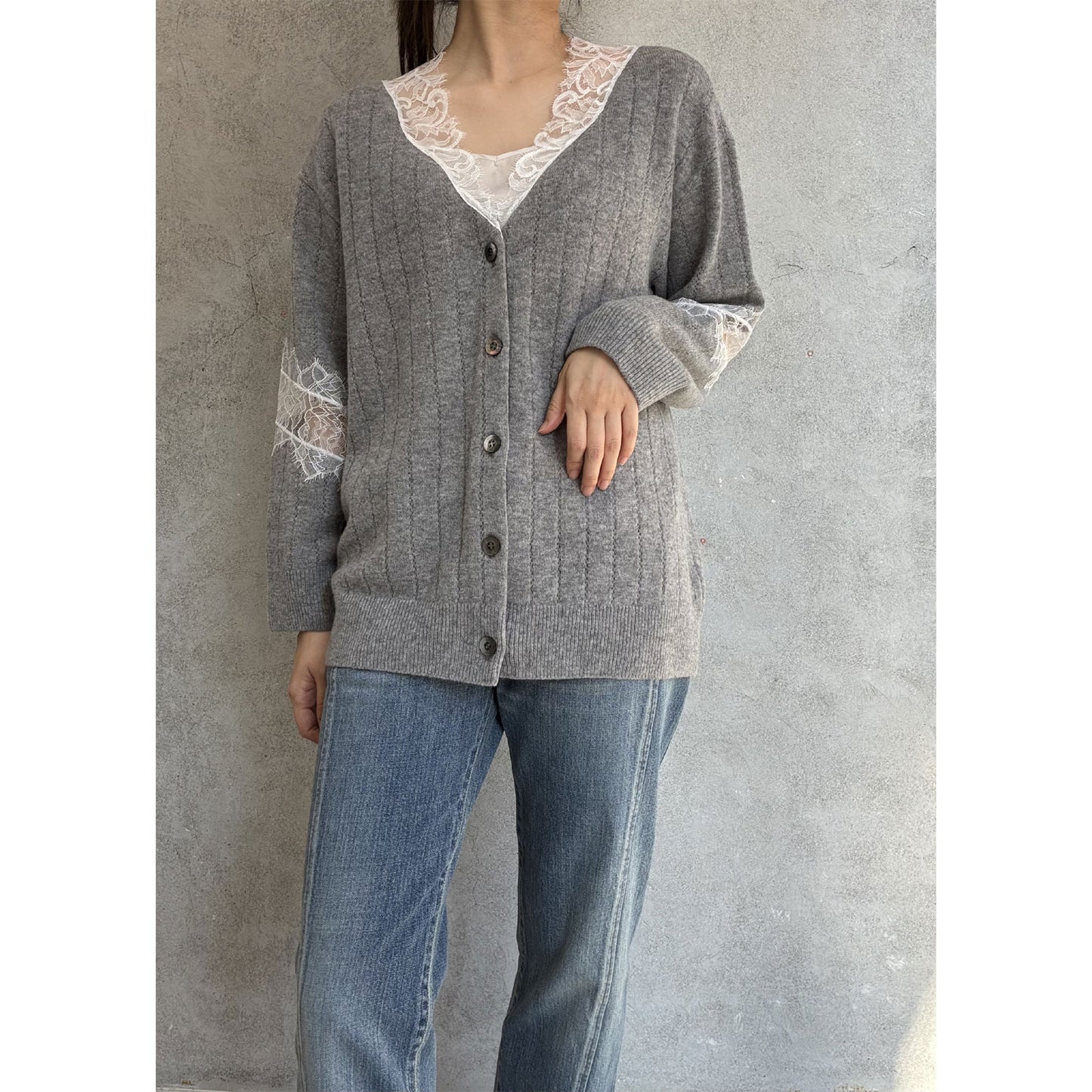 
                  
                    OVERSIZED HAIRY LACE PANELED KNIT CARDIGAN
                  
                