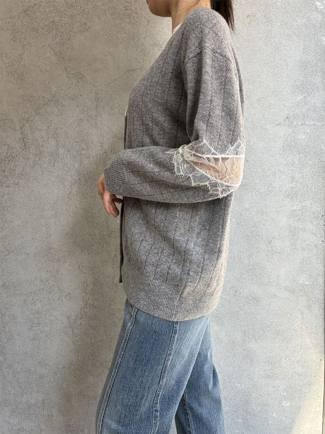 
                  
                    OVERSIZED HAIRY LACE PANELED KNIT CARDIGAN
                  
                