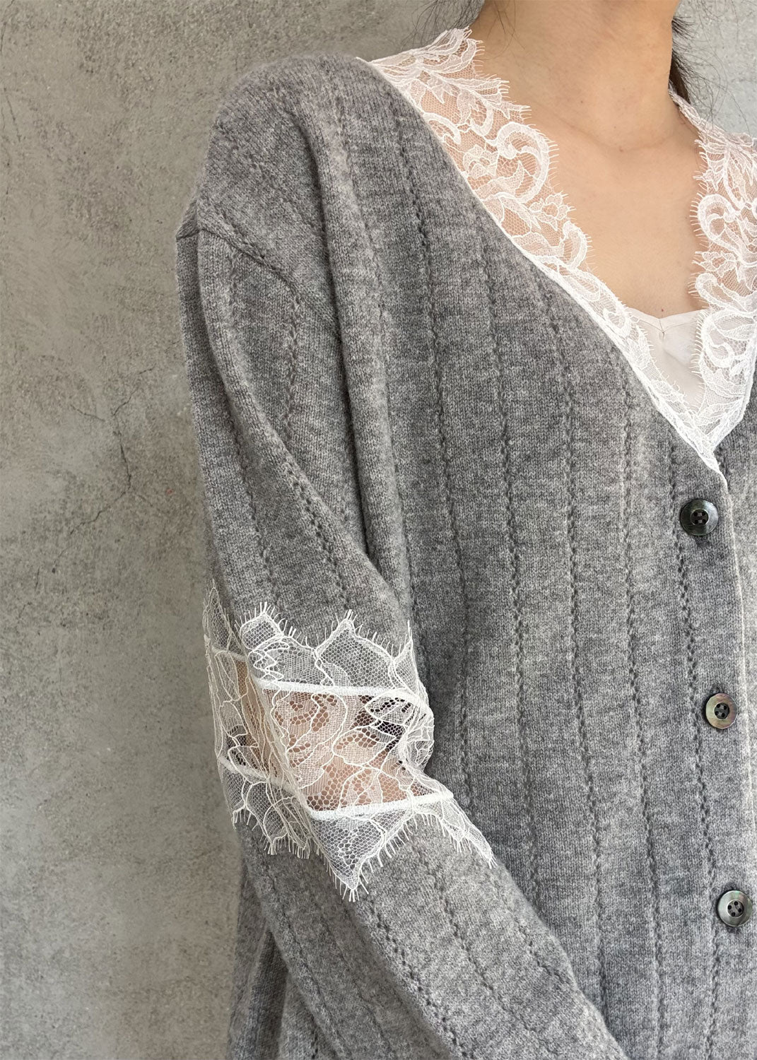 
                  
                    OVERSIZED HAIRY LACE PANELED KNIT CARDIGAN
                  
                
