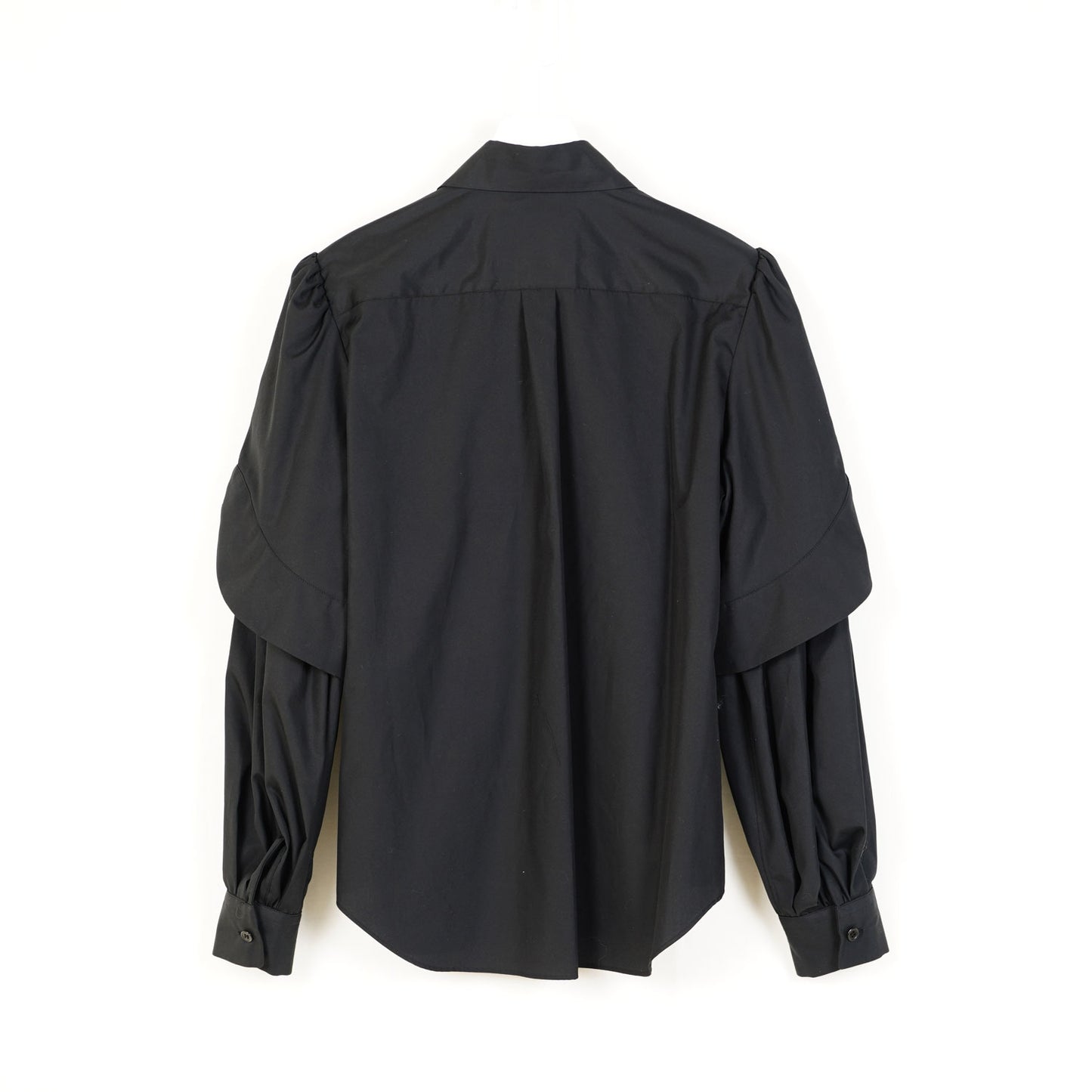 
                  
                    スターチャーム付シャツ-BLACK-
                  
                