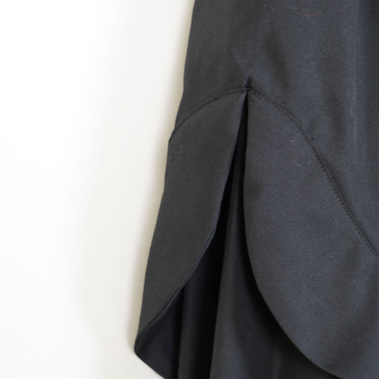 
                  
                    スターチャーム付シャツ-WHITE-
                  
                