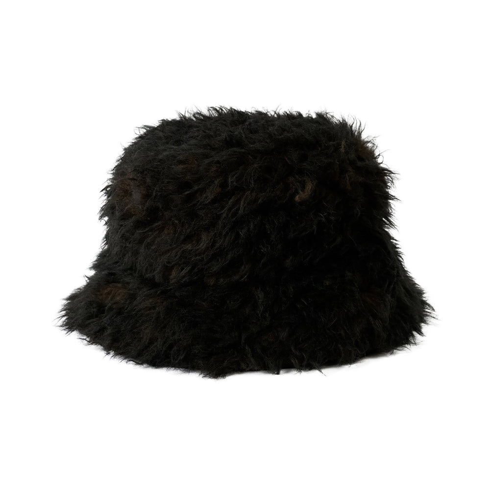 
                  
                    BUCKET HAT
                  
                