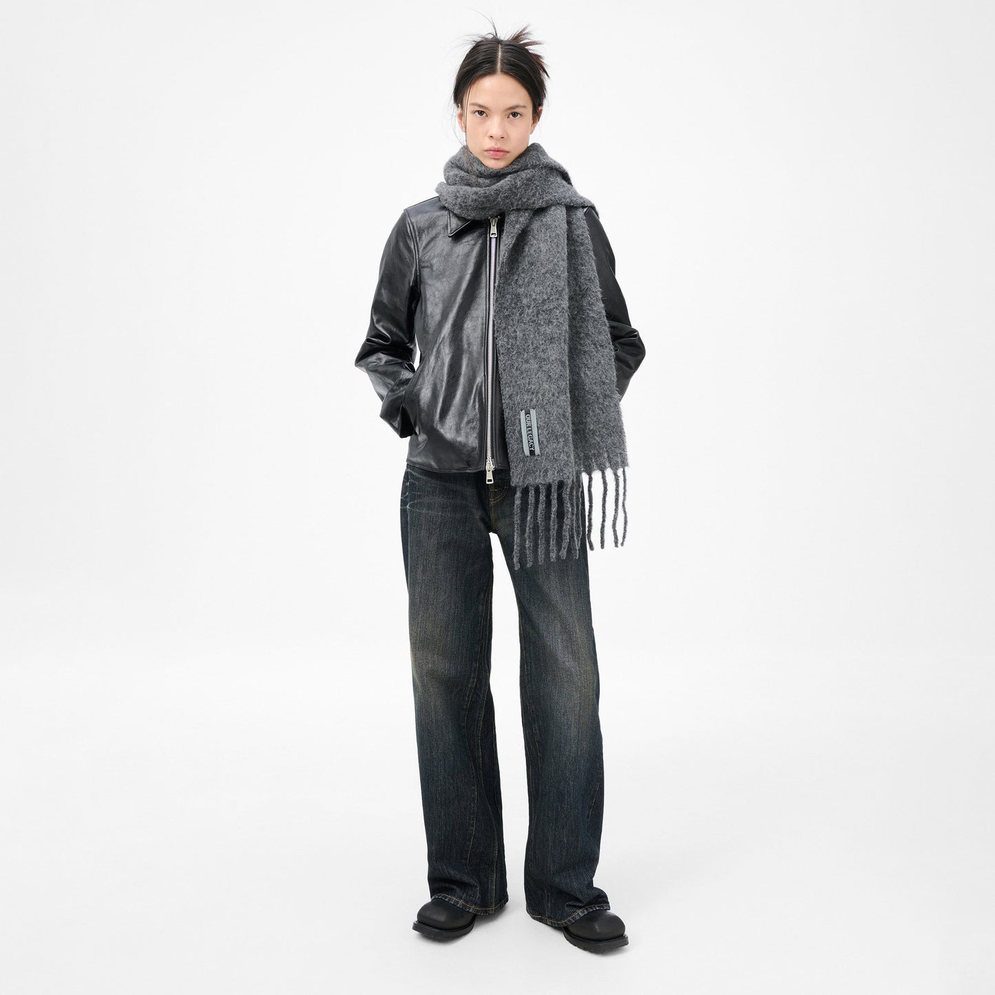 
                  
                    ESTATE SCARF
                  
                