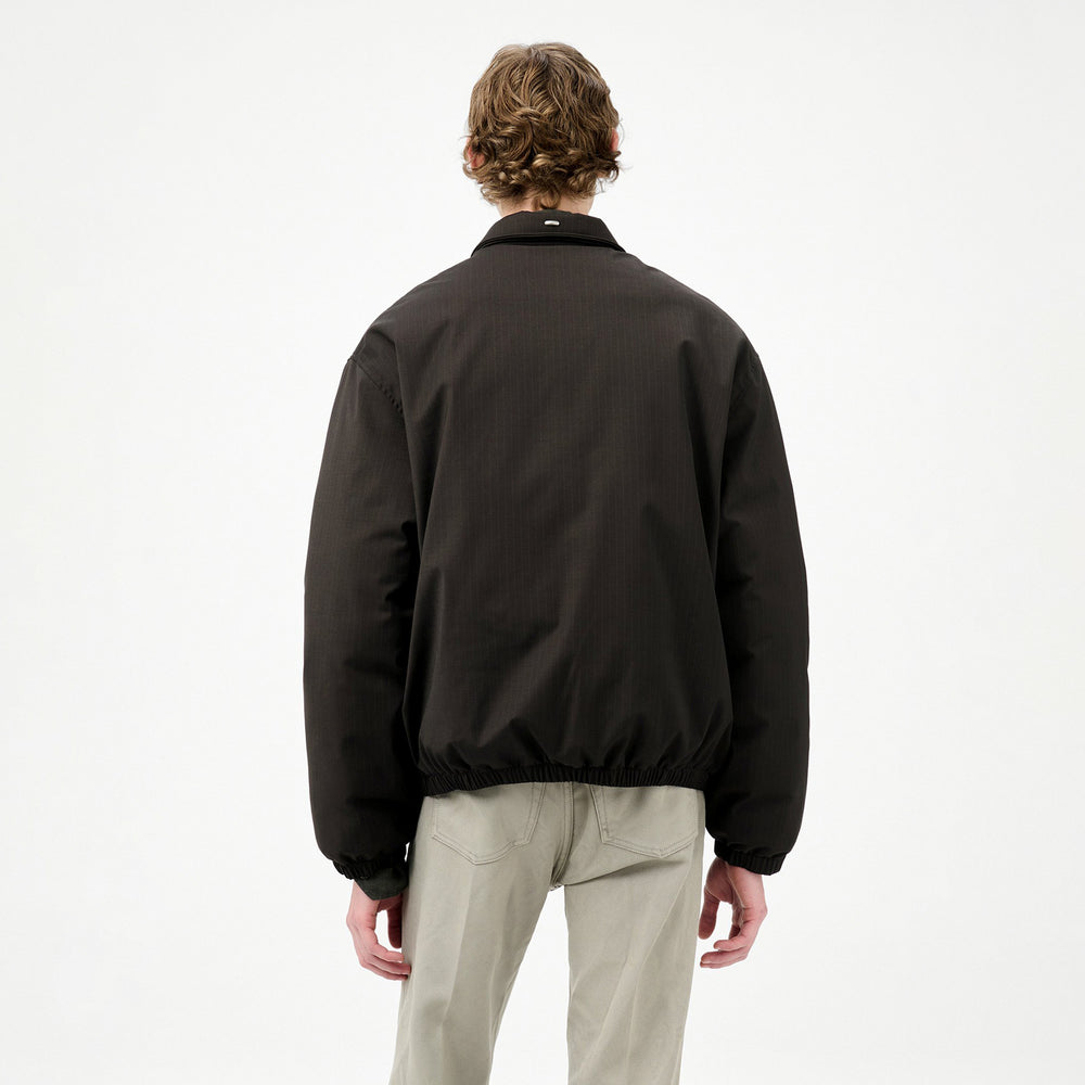 
                  
                    AVENUE PUFFA
                  
                