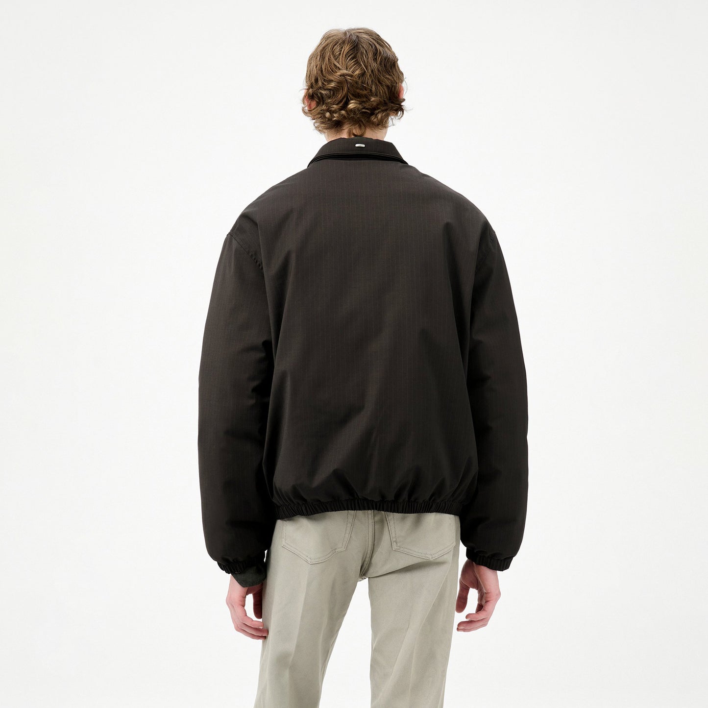 
                  
                    AVENUE PUFFA
                  
                