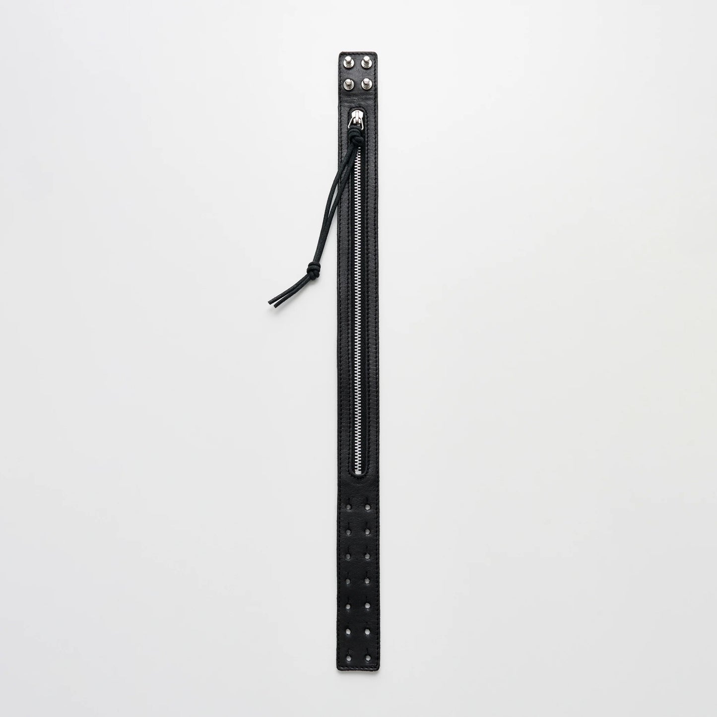
                  
                    ZIPPED CHOKER
                  
                