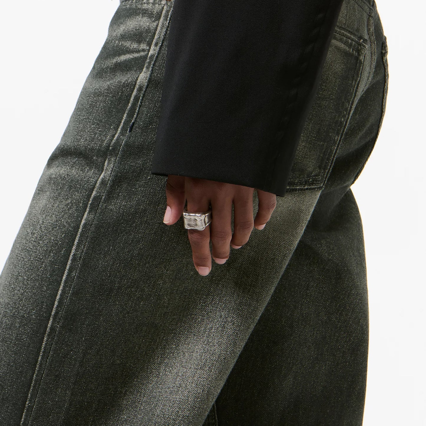 
                  
                    KNOCHEN RING
                  
                