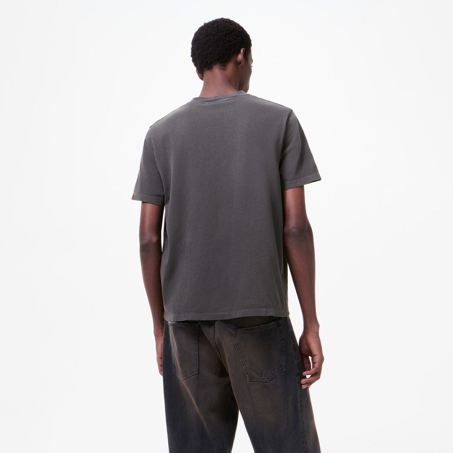 
                  
                    BOX T-SHIRT
                  
                