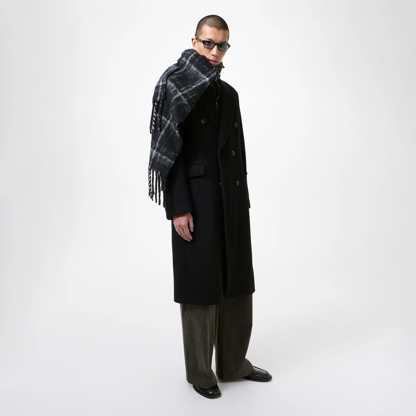 
                  
                    ESTATE SCARF
                  
                