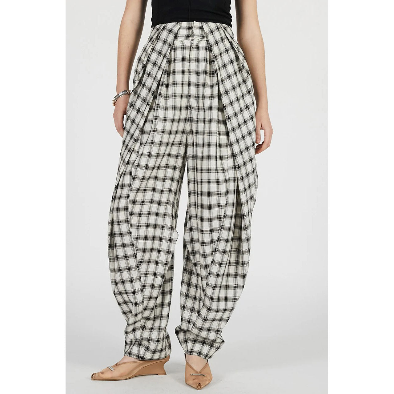 
                  
                    Tuck Form Volume Check Pants
                  
                