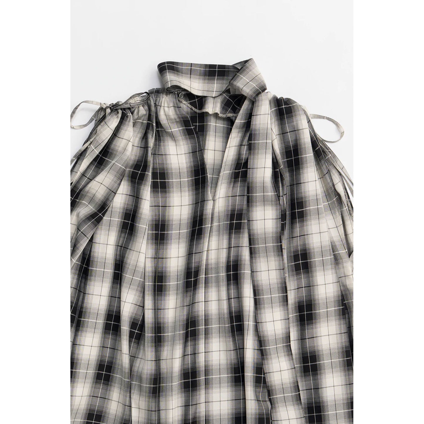 
                  
                    Scarf Neck Blouse-MLTI-
                  
                