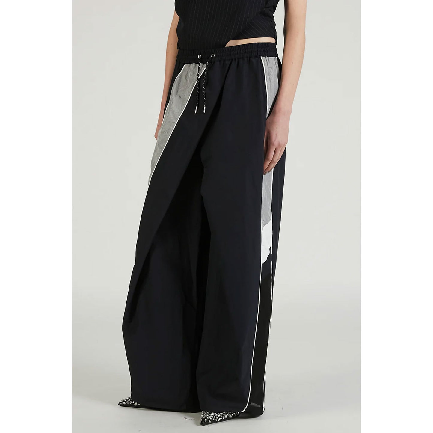 
                  
                    Deform Track Pants-NAVY-
                  
                