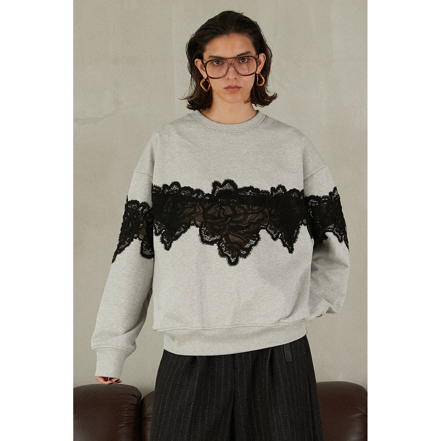 
                  
                    Lace Sweatshirt-GREY-
                  
                