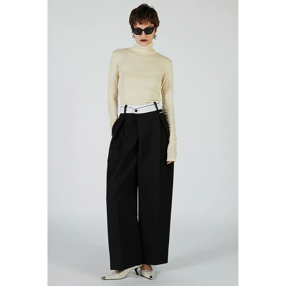 
                  
                    Pure Merino Wool Turtleneck Top -GRAY-
                  
                