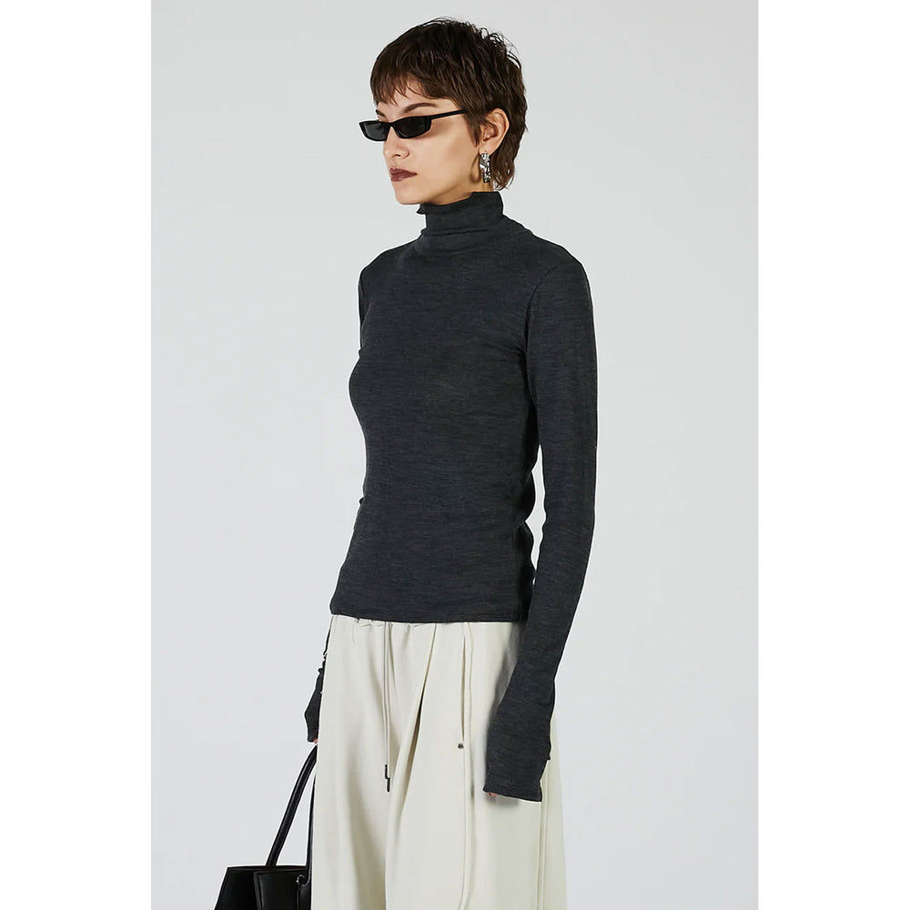 
                  
                    Pure Merino Wool Turtleneck Top -GRAY-
                  
                