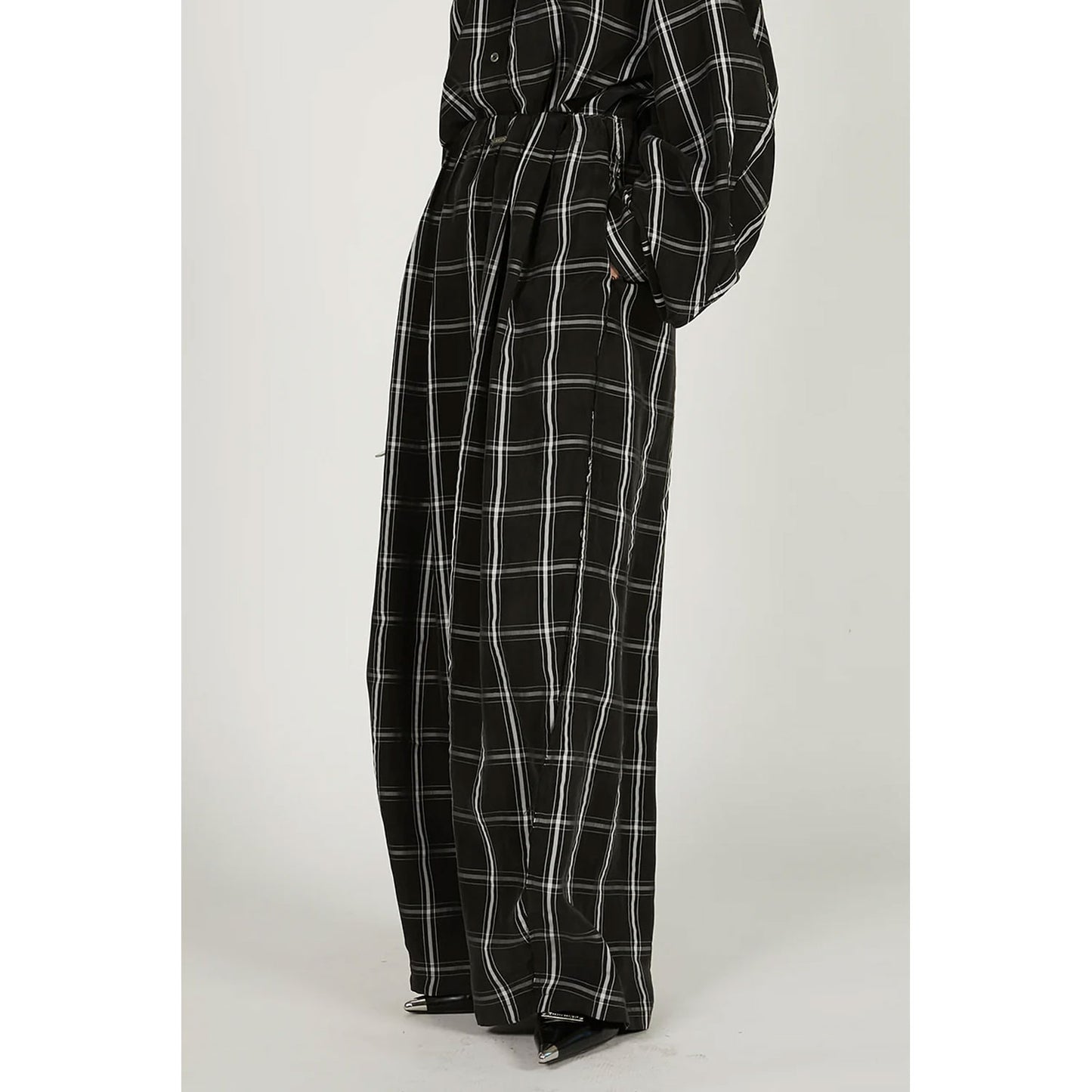 
                  
                    Satin Gathered Balloon Pants-MLTI-
                  
                