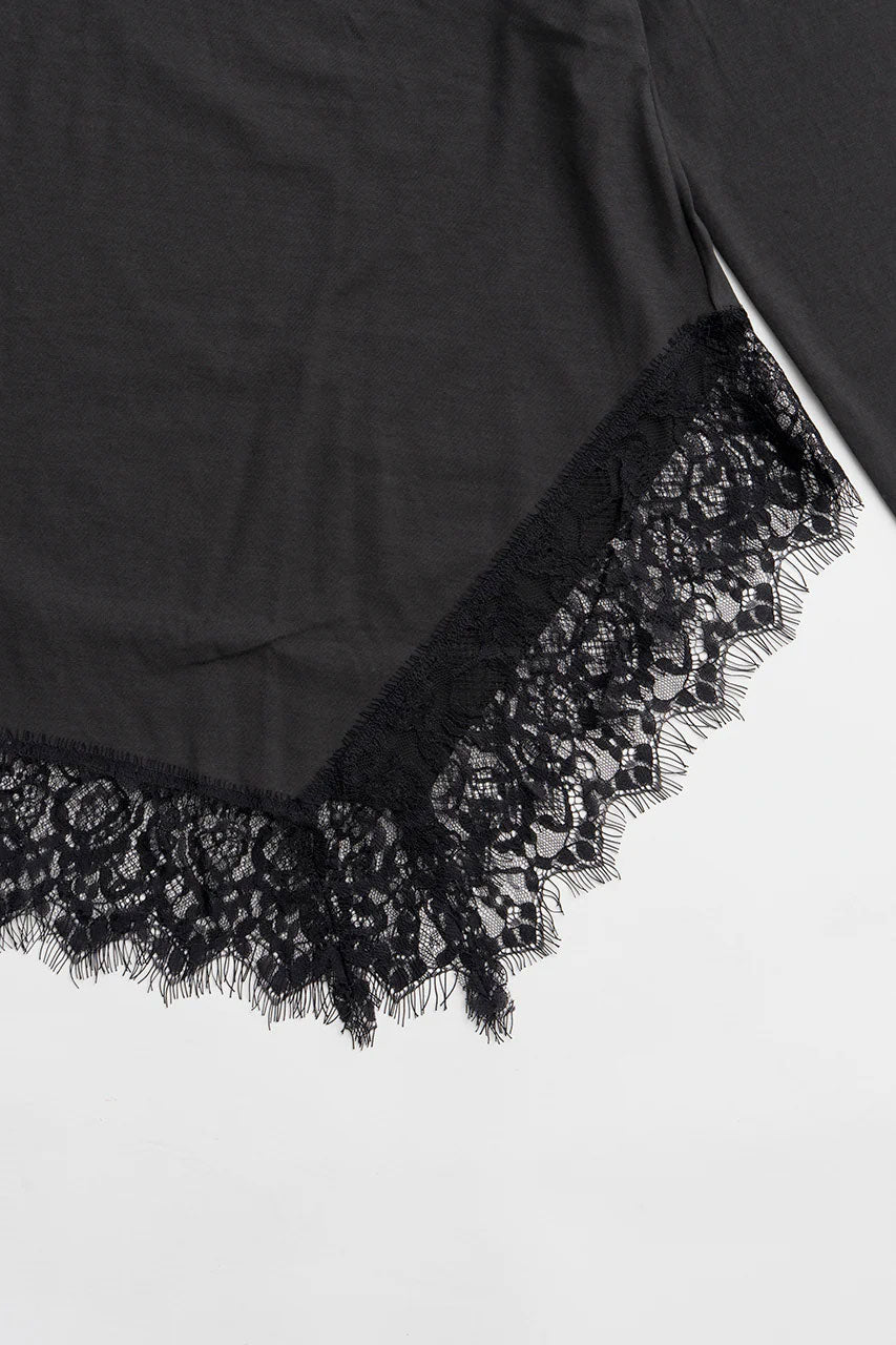 
                  
                    Asymmetrical Hem Lace Top-C.GRAY-
                  
                