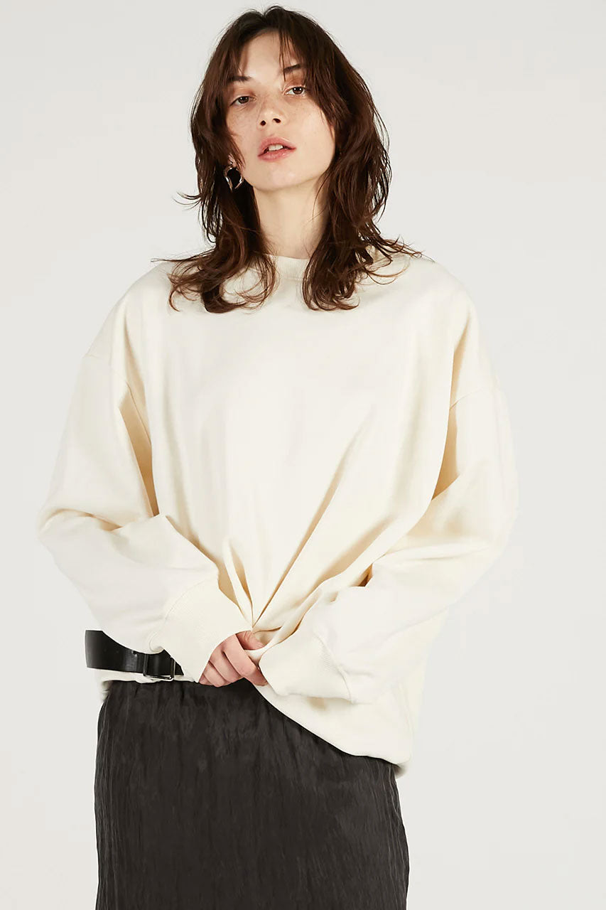 
                  
                    Twisted Belted Sweatshirt-IVORY-
                  
                