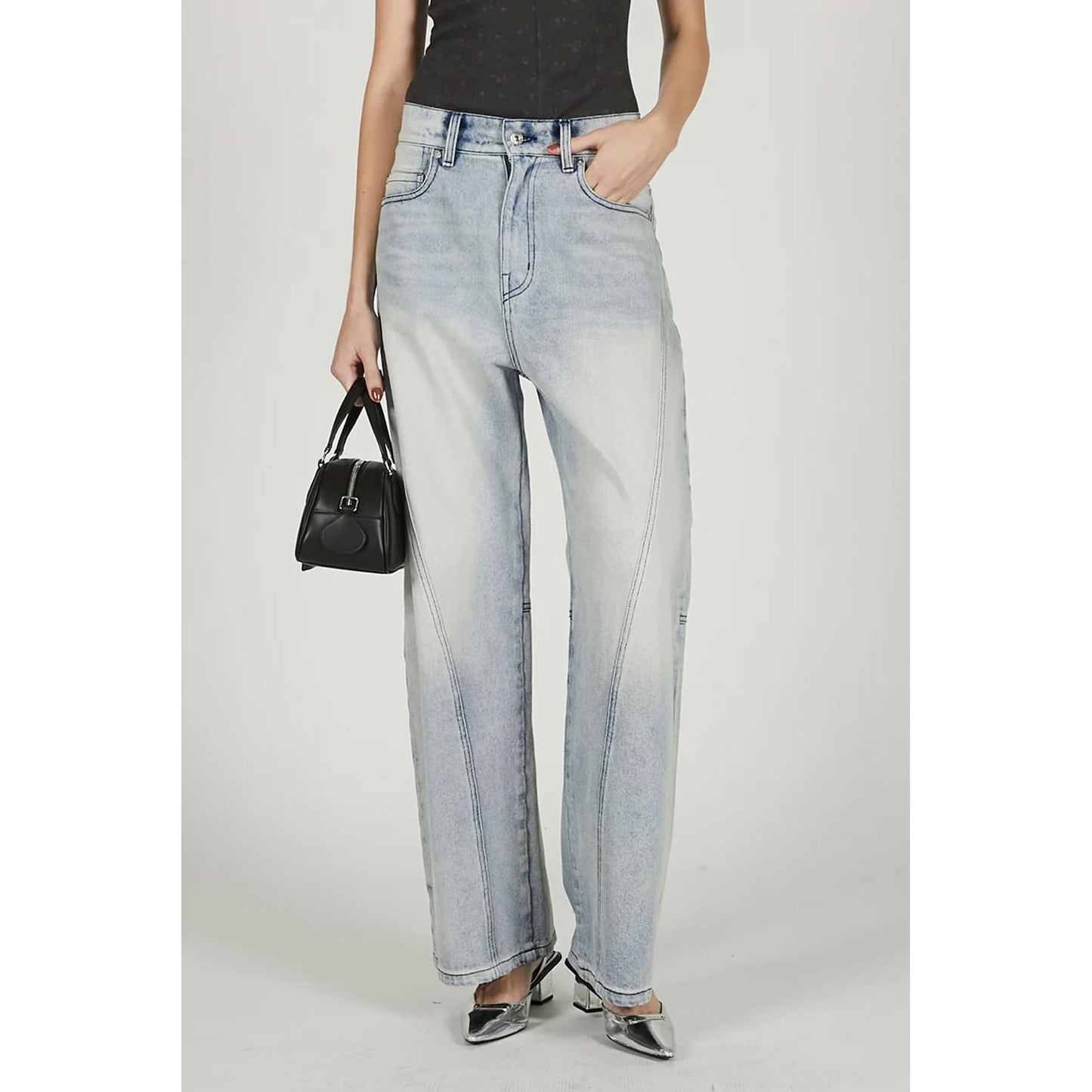 
                  
                    Curved Line Denim 2
                  
                