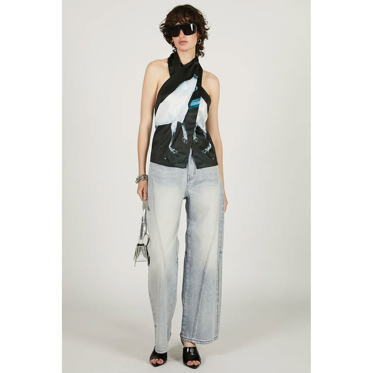 
                  
                    Curved Line Denim 2
                  
                