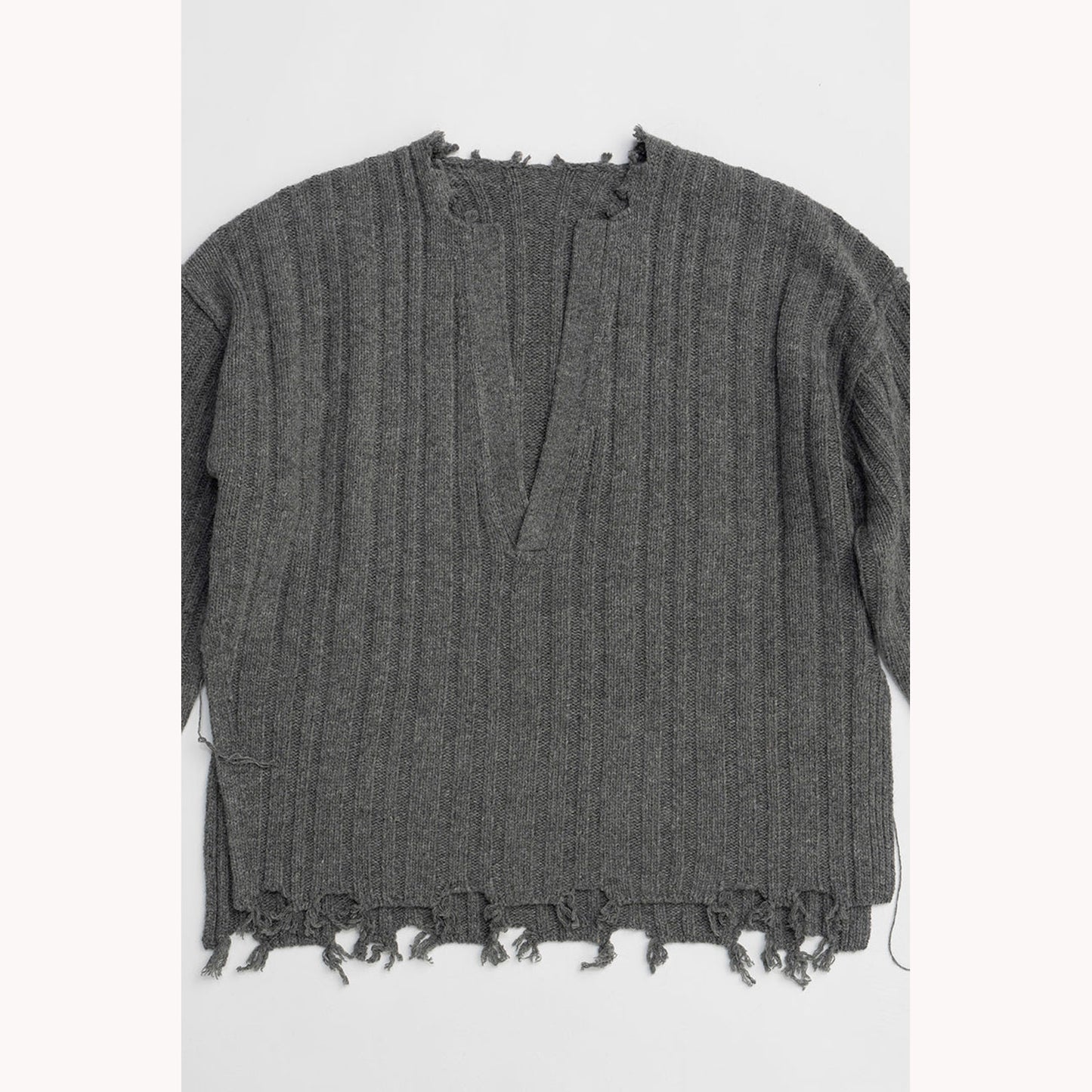 
                  
                    Plunge Neck Knit-GRAY-
                  
                