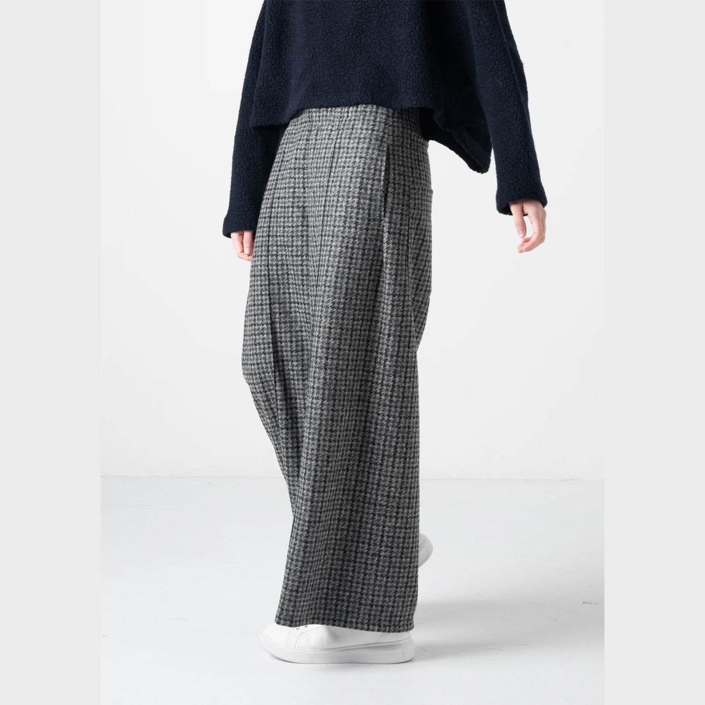 
                  
                    GENEVA WIDELEG TROUSERS
                  
                