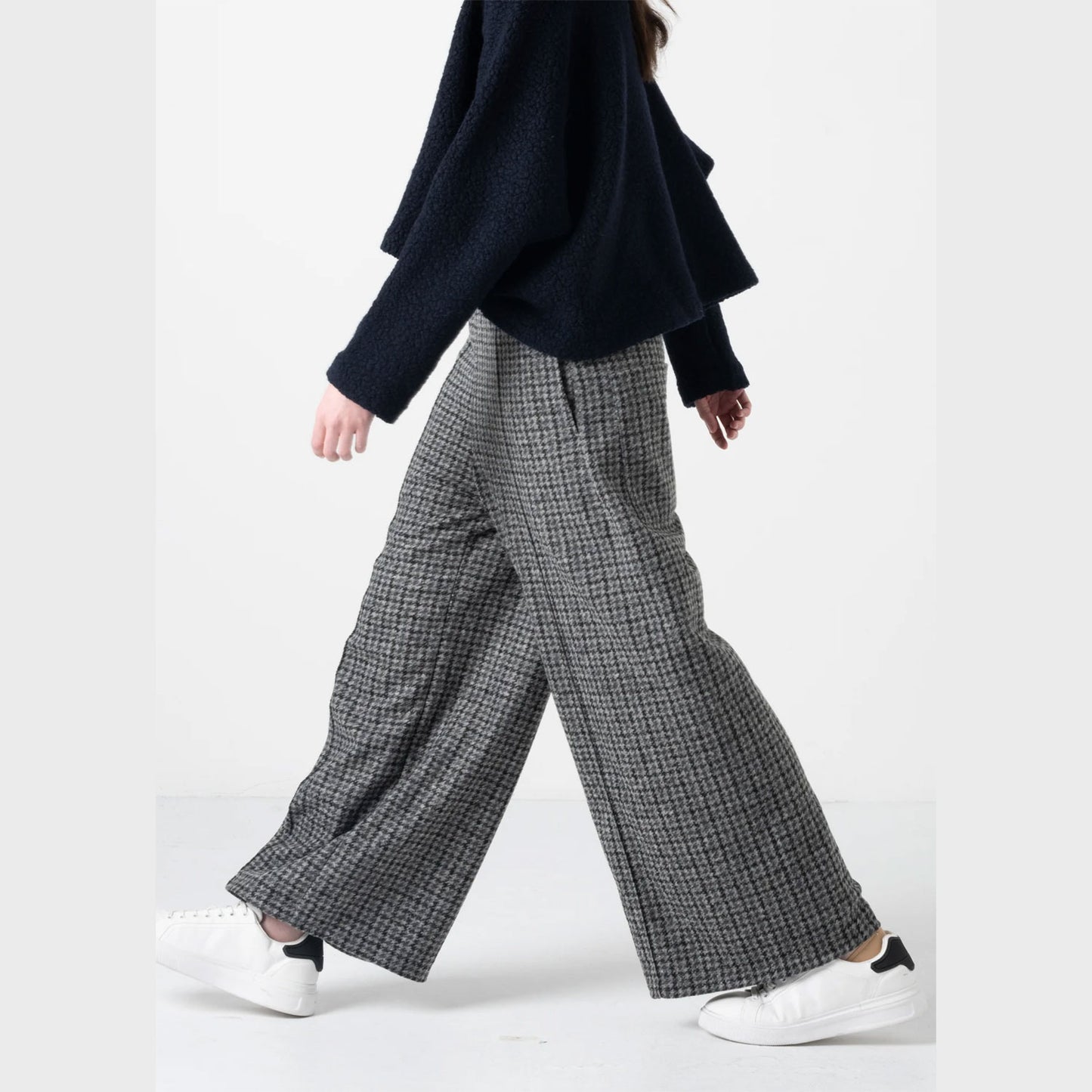 
                  
                    GENEVA WIDELEG TROUSERS
                  
                