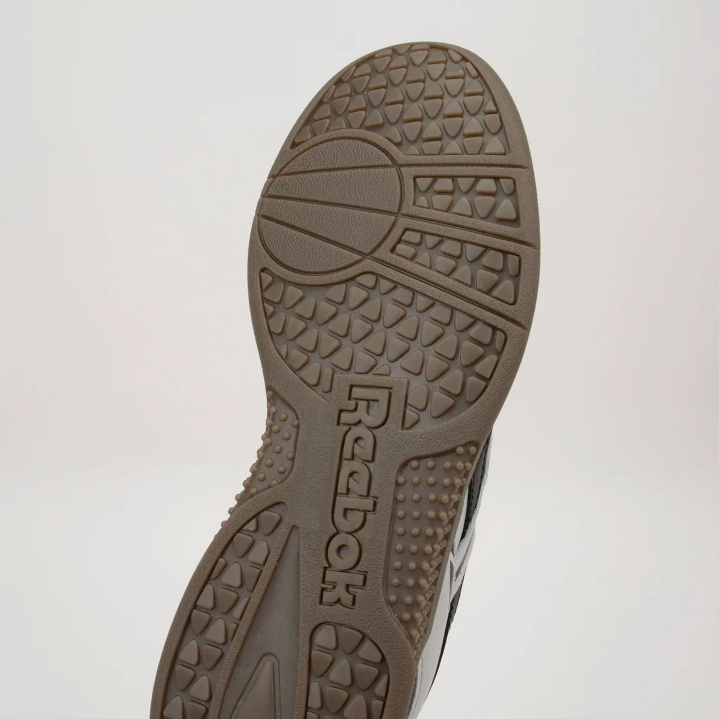 
                  
                    HAMMER STREET-MAT SILVER-
                  
                