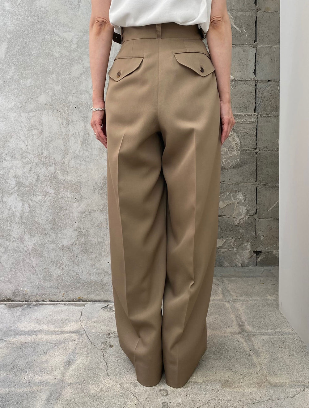 RERACS SUPER TWILL S+S THE GURKHA-TOP GRAY- – OBLIGE