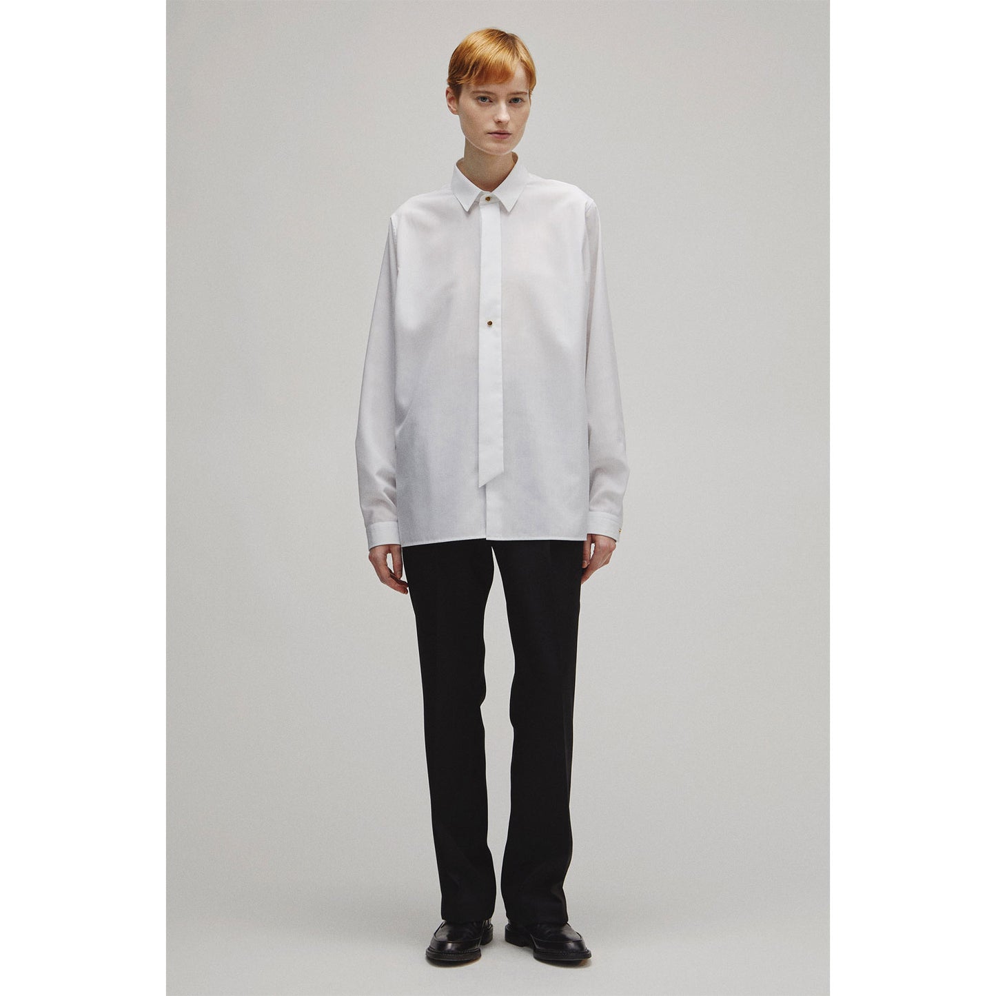 
                  
                    RERACS TINY COLLAR FRONT THE SHIRT
                  
                