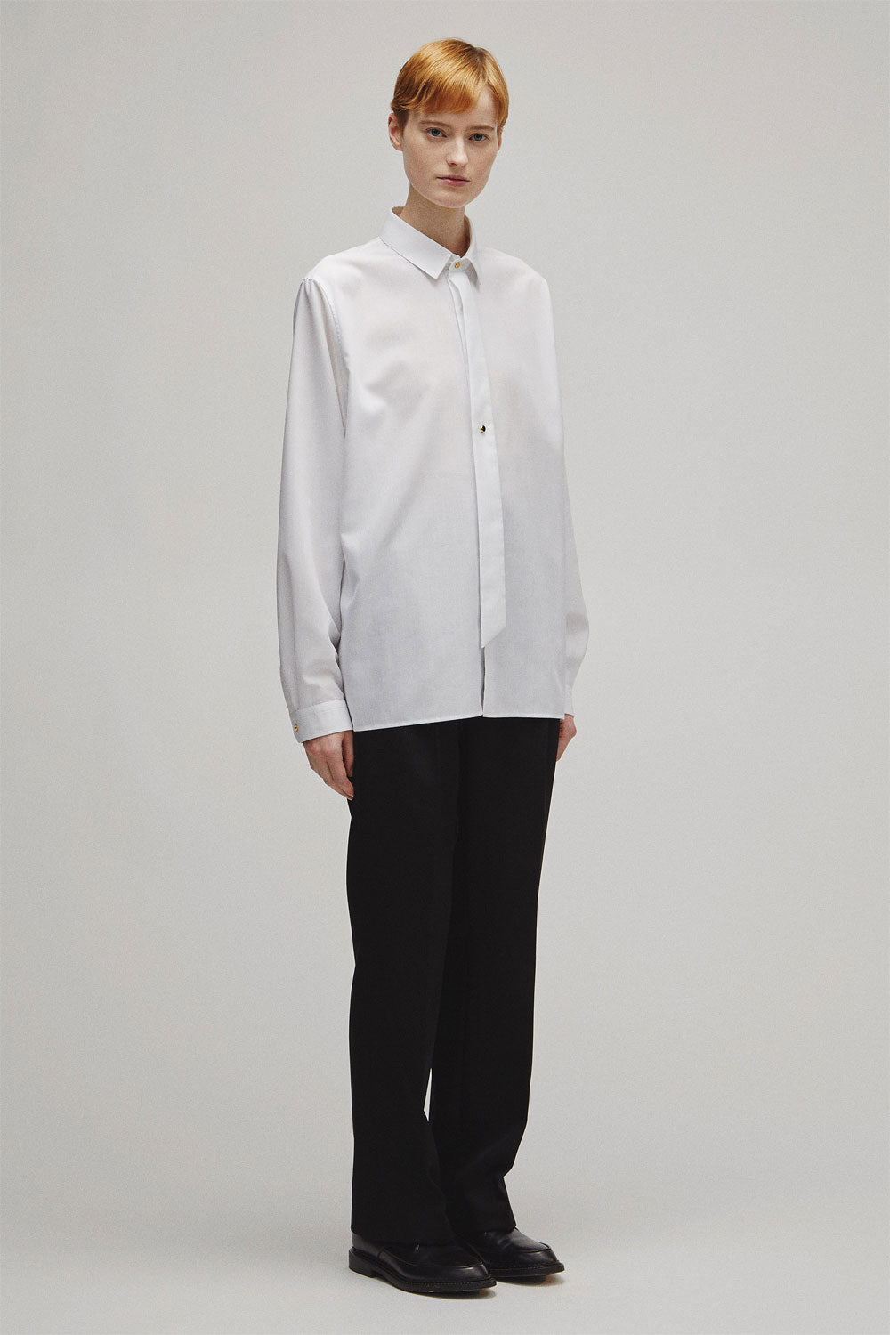 
                  
                    RERACS TINY COLLAR FRONT THE SHIRT
                  
                