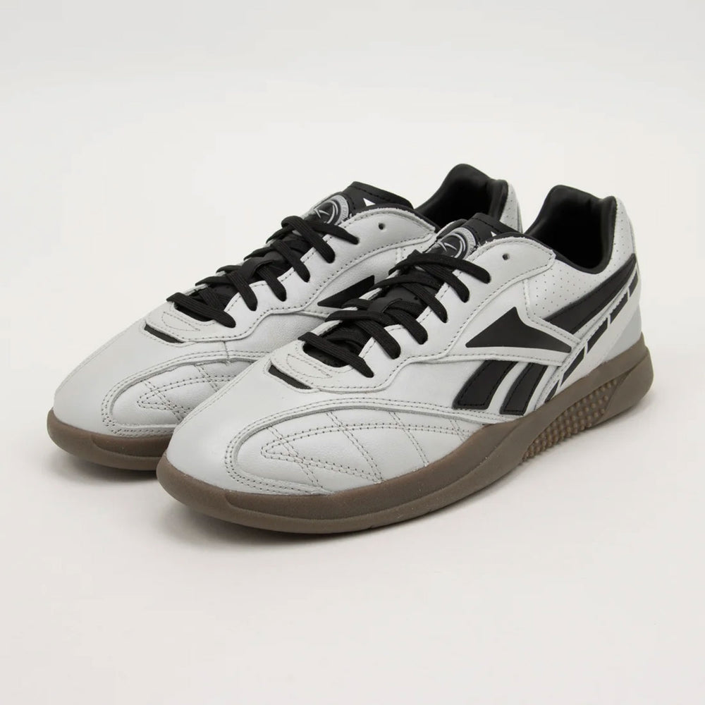 
                  
                    HAMMER STREET-MAT SILVER-
                  
                