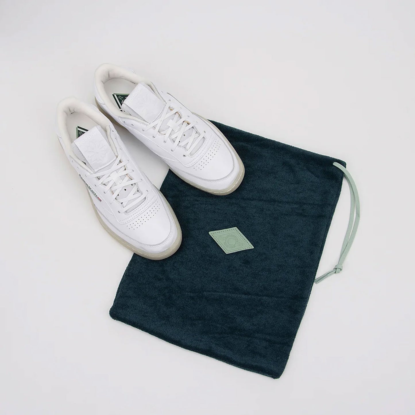 
                  
                    CLUB C 85 VINTAGE-WHITE-
                  
                