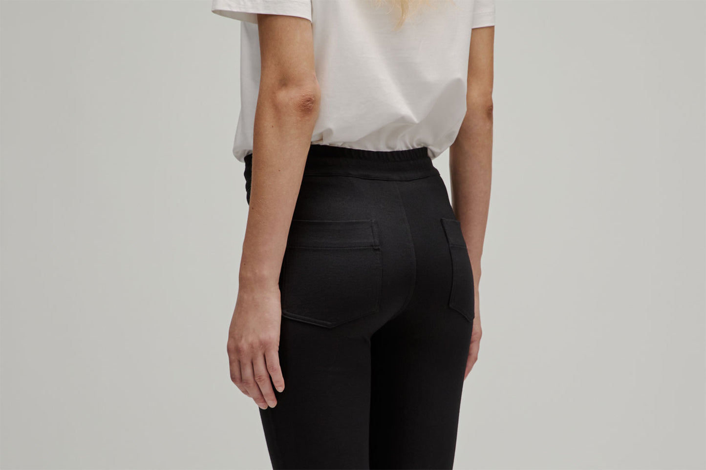 
                  
                    RERACS VISCOSE/NYLON STRETCH PONTE THE BAKER PANTS SLIM
                  
                