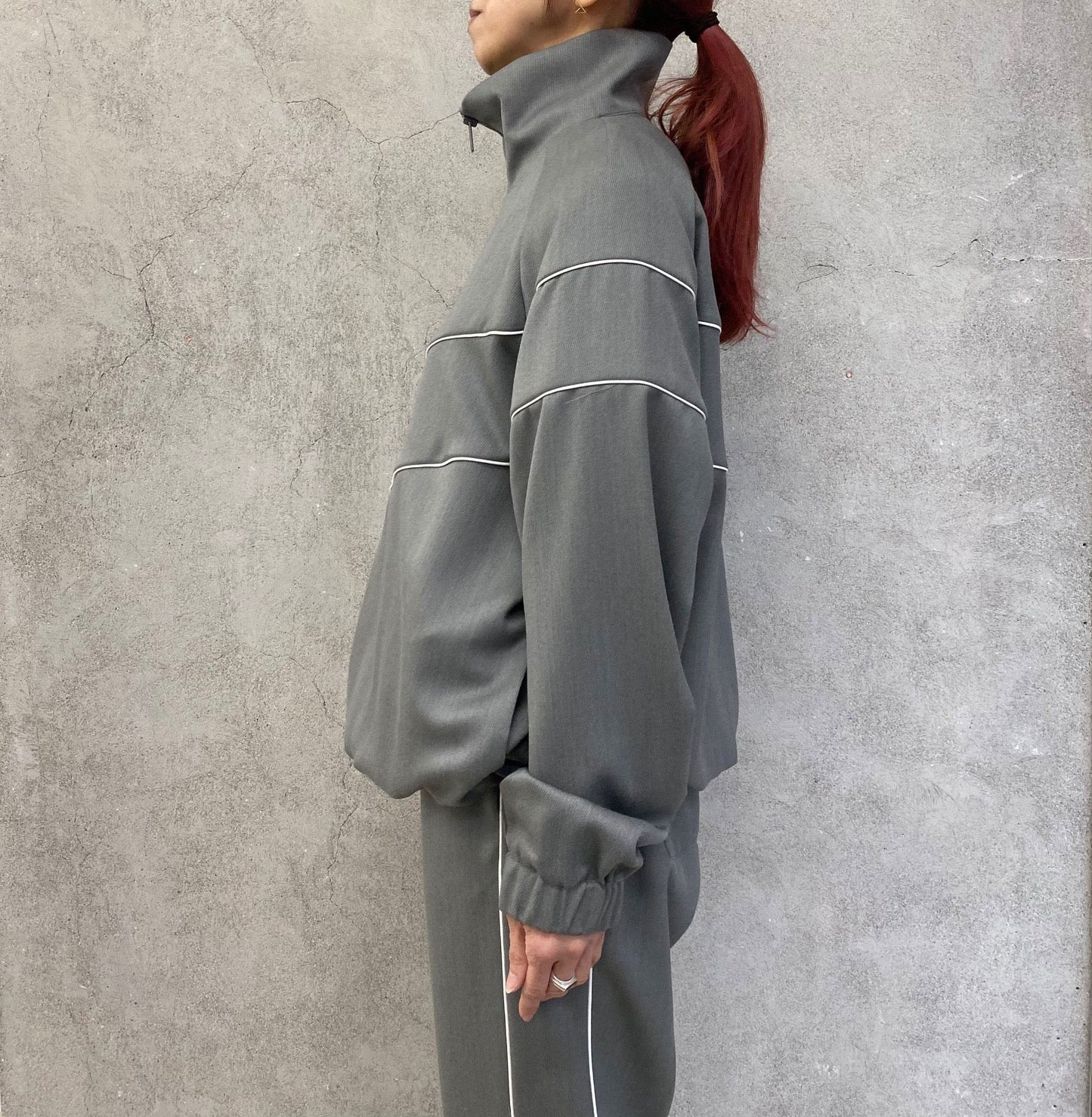 
                  
                    TRACK JACKET -GREY GREEN-
                  
                