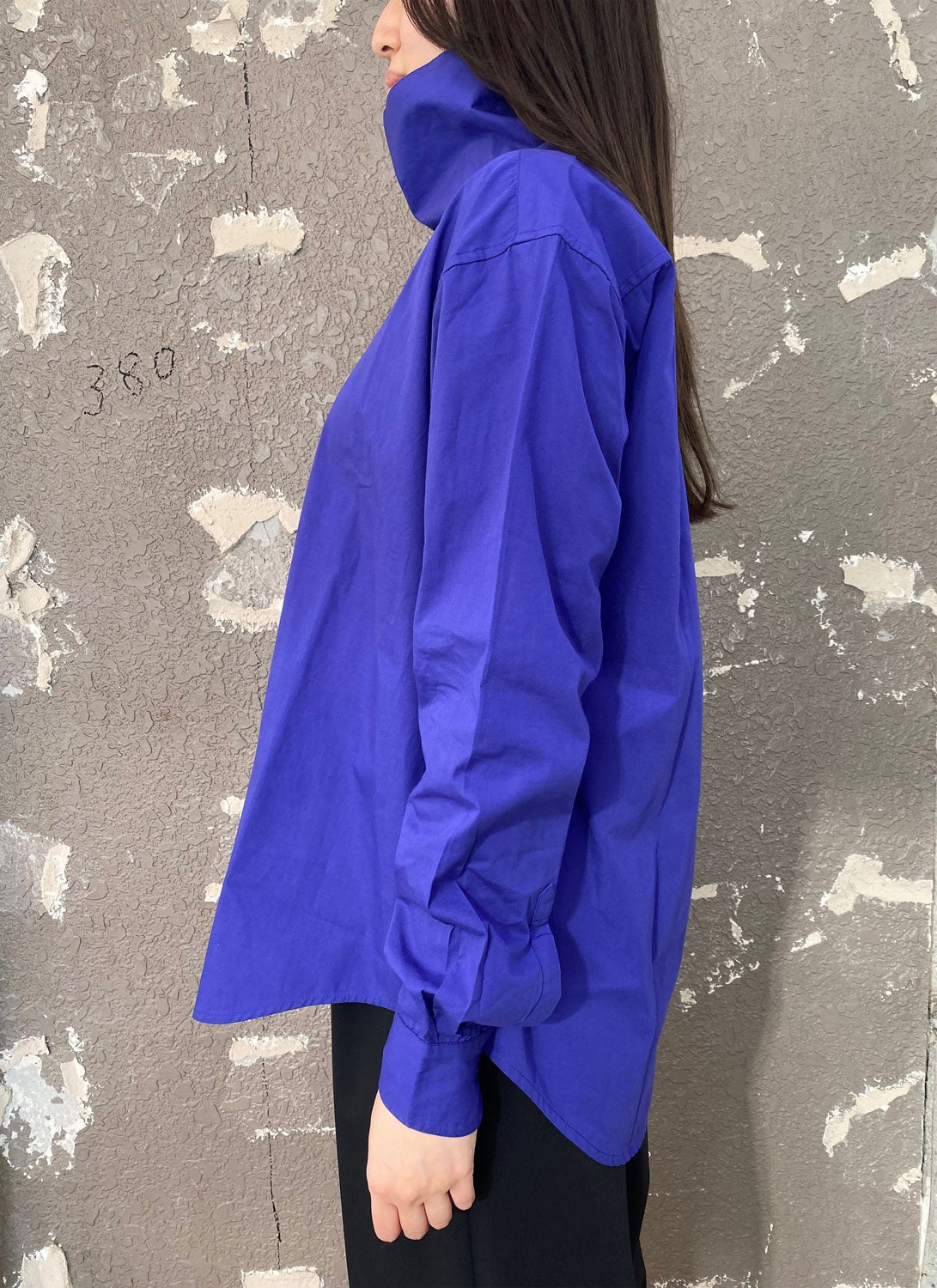 
                  
                    FENCING SHIRTS -KLEIN BLUE-
                  
                