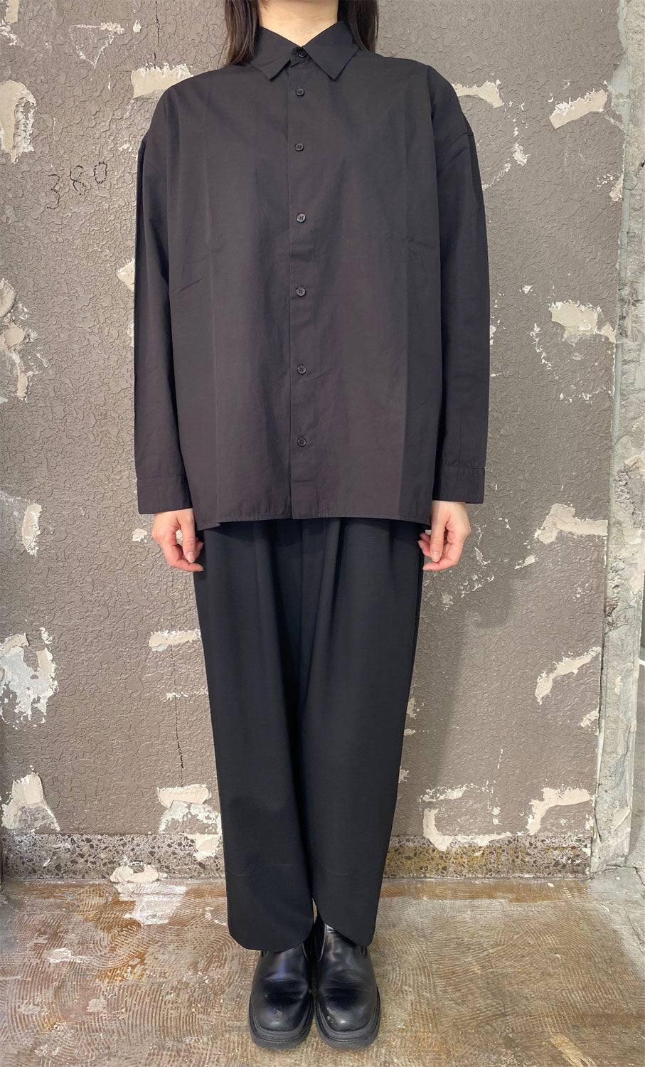 
                  
                    REGULAR COLLAR SHIRTS
                  
                