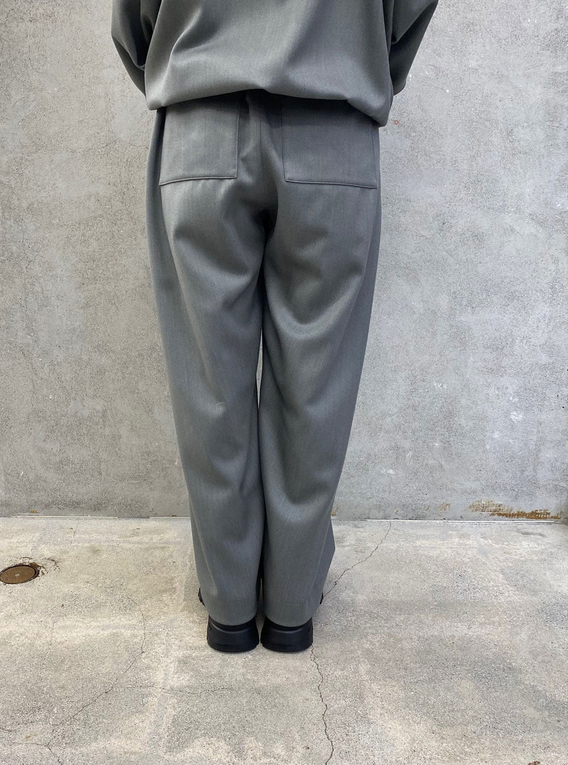 
                  
                    MANCHESTER PANTS-GREY GREEN-
                  
                