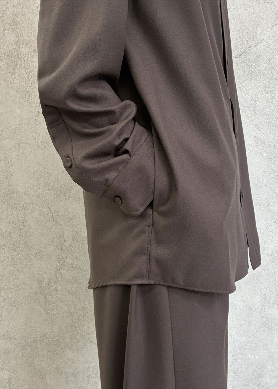 
                  
                    EXTRAOVER SHIRTS
                  
                