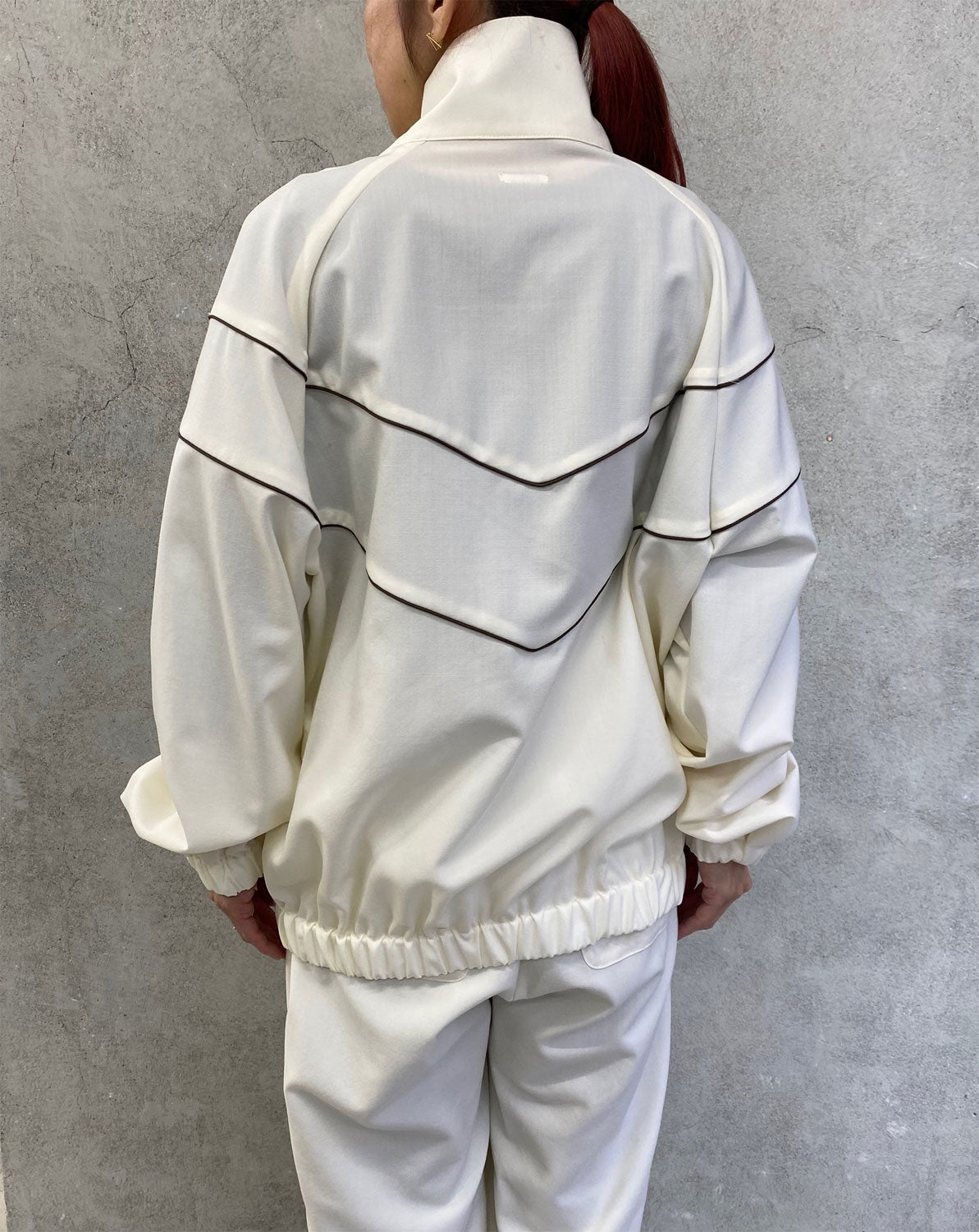 
                  
                    TRACK JACKET -WHITE-
                  
                