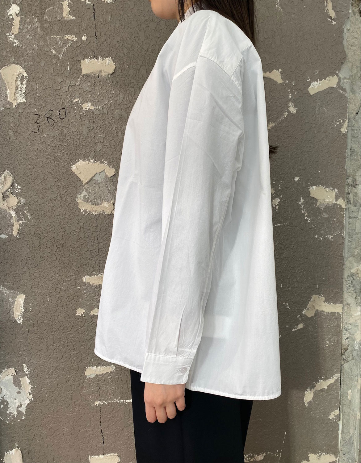 
                  
                    REGULAR COLLAR SHIRTS
                  
                