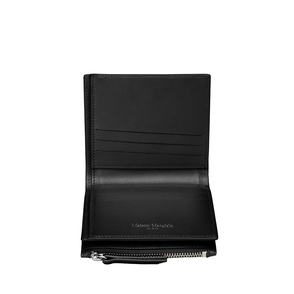 
                  
                    FOUR STITCHES FLIP FLAP WALLET
                  
                