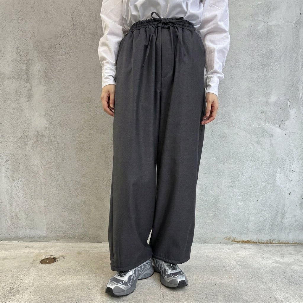 
                  
                    OVER BAGGY PANTS
                  
                