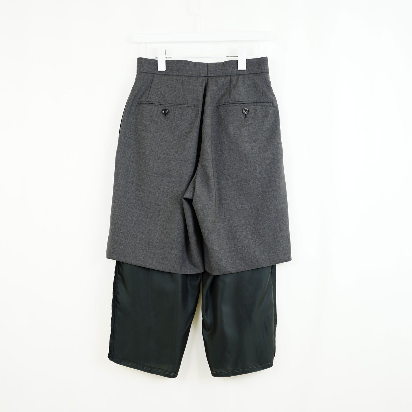 
                  
                    レイヤードパンツ -TOP GRAY/BLACK-
                  
                